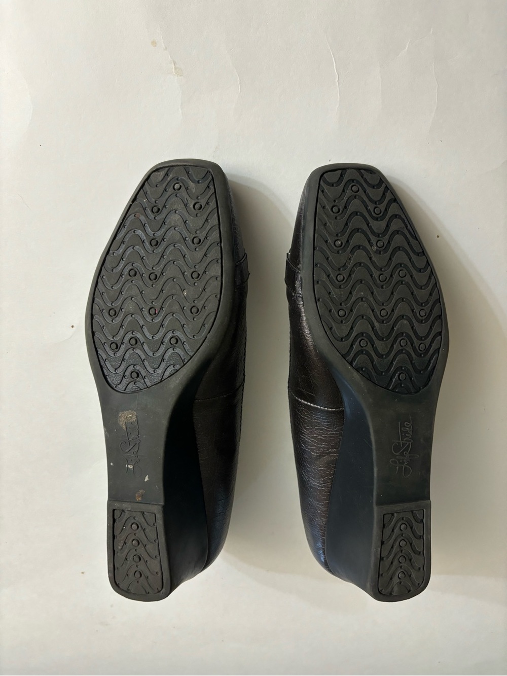 Life Stride Women’s Gray Leather Square-Toe Black Wedge Heels Size 8.5M - Picture 8 of 9